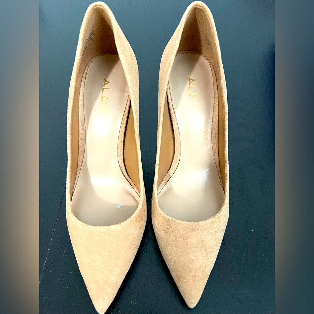 Aldo Tan Suede Heels size 5